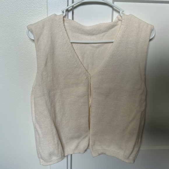 Knit soft vest top - Picture 2 of 3